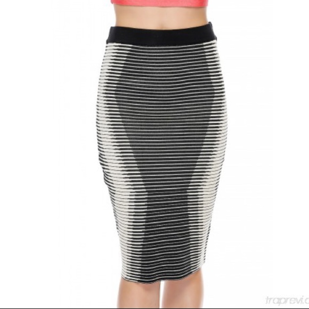 Skirt new without tag
